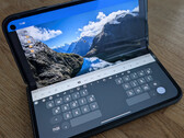 Mentre un pieghevole sembrava avere una serie di casi d'uso fantastici, la realtà si è rivelata piena di compromessi (Fonte: Notebookcheck)