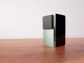 Un'unità OnePlus Open in anteprima. (Fonte: Unbox Therapy)