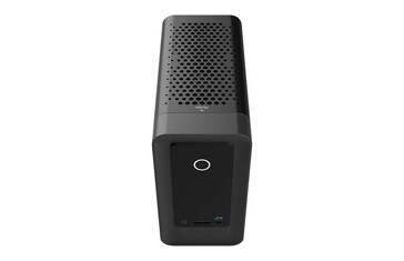 Il case Magnus One è dotato di fori per migliorare il flusso d'aria e il raffreddamento (Fonte: Zotac)