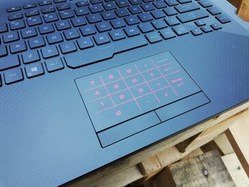 Uno sguardo al trackpad con il tastierino numerico acceso