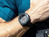 Gli indossabili Descent Mk2 di Garmin (nella foto) stanno ricevendo un nuovo aggiornamento stabile. (Fonte: Garmin)