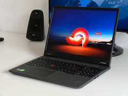 Recensione: Lenovo ThinkPad P16v G1. L'unità di recensione è stata gentilmente fornita da: