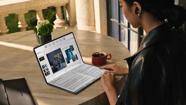 Huawei MateBook Fold può essere utilizzato senza tastiera fisica. (Fonte immagine: Huawei)