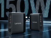 Il caricabatterie rapido da 150 W è dotato di tre porte USB-C. Nell'immagine: un rendering promozionale che mostra il design dell'adattatore.