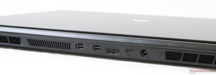 Lato posteriore: 2x Mini DisplayPort 1.4, HDMI 2.0, USB-C 3.0, alimentatore