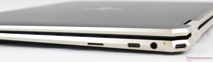 A destra: Lettore MicroSD, 2x USB-C con Thunderbolt 4 + alimentazione e DisplayPort