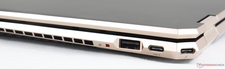 Lato destro: Webcam kill switch, USB 3.1 Gen. 1 Type-A, 2x USB Type-C + Thunderbolt 3