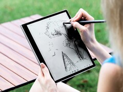 Grazie ad un LCD riflettente, Paper 2.0 può essere utilizzato in modo problematico anche nella notte. (Bildquelle: Eazeye)