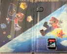 L'immagine interna con la cartuccia Switch del bundle Super Mario Galaxy 1+2 (fonte: ForeverPhysical X)