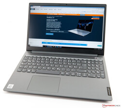 Recensione del computer portatile Lenovo ThinkBook 15. Dispositivo di test gentilmente fornito da Lenovo Germany.
