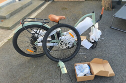 Recensione della e-bike Touroll B2 senza imballaggio