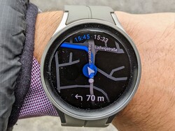 Il Galaxy Watch5 Pro naviga in modo affidabile con Google Maps