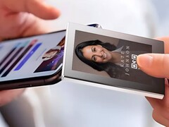 MagInk è un power bank con e-ink e tracciamento della posizione Find My (fonte immagine: Tmobi, MagInk)