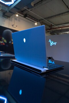 Dell ha presentato l'Alienware x14 con processori Intel Alder Lake