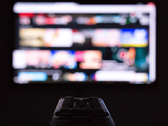 Niente più ritardi nella trasmissione: un nuovo strumento open source trasmette video dal web alle smart TV con la massima qualità