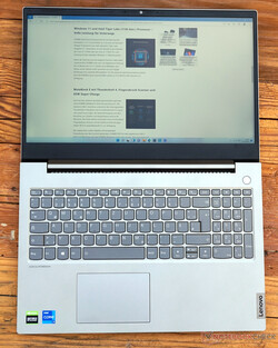 Il Lenovo ThinkBook 15p G2 ITH 21B1000YGE. Unità di prova fornita da campuspoint.