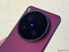 Il Vivo X200 Ultra ci ha impressionato con fotocamere rivoluzionarie durante la nostra recente recensione. (Fonte: Notebookcheck)