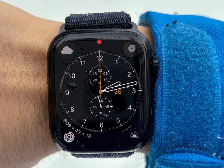 Apple Watch Series 9 è davvero luminoso e facile da leggere in ogni momento.