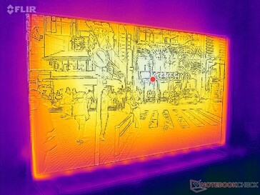 Le temperature superficiali rimangono basse. Il calore residuo viene espulso dalla parte posteriore e superiore, come mostrato dalla mappa delle temperature
