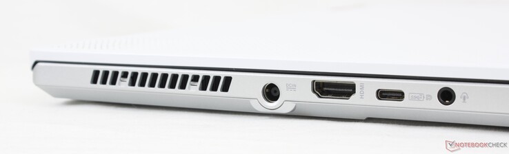 Lato sinistro: adattatore AC, HDMI 2.0b, USB-C 3.2 Gen. 2 (con DP, PD o G-Sync), 3.5 mm combo audio