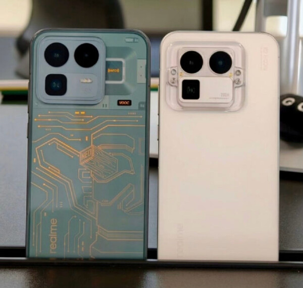Il Realme Neo 8 Sanxingdui Limited Edition e il Realme GT 8 Pro.