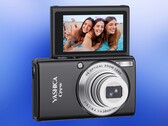 La Yashica Crew offre un obiettivo con zoom ottico 6x.