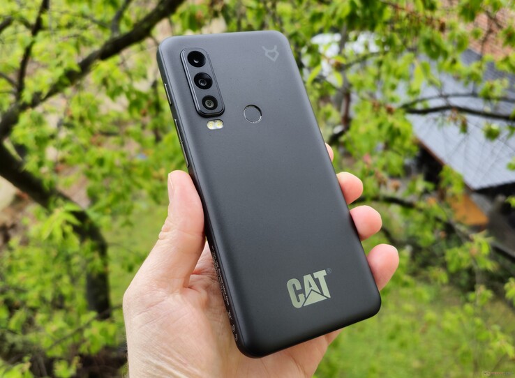 Test smartphone CAT S75