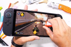 A parte il display facilmente graffiabile, il Nintendo Switch 2 sembra essere ben costruito (Fonte: JerryRigEverything)
