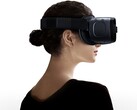 Le voci suggeriscono che Samsung sta lavorando su un nuovo dispositivo XR, il primo della società dopo l'auricolare Gear VR, nella foto sopra. (Fonte immagine: Samsung)