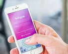 Smartphone su cui è in esecuzione l'app Instagram