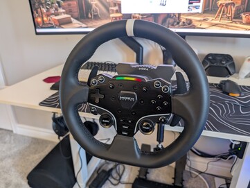 Passo e volante di Moza R5.