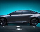 La berlina elettrica bZ3 è leggermente più lunga della Model 3 (immagine: Toyota)