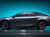La berlina elettrica bZ3 è leggermente più lunga della Model 3 (immagine: Toyota)