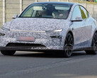 La Tesla Model Y Performance del 2026 in prova al Nürburgring. (Fonte: Carscoops)