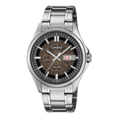 Casio MTP-E740-1AV con quadrante marrone traslucido.