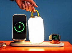 Il caricatore DailyObjects può anche caricare una lampada portatile.