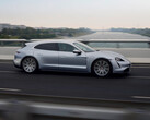 Secondo un test effettuato sulle autostrade tedesche, la Porsche Taycan Turbo Sport Turismo ha un'autonomia di 80 miglia a 160 miglia orarie (Immagine: Porsche)