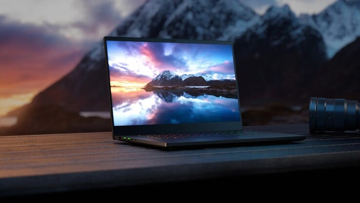 Il Blade 15 sarà il primo portatile con schermo OLED a 240Hz di Samsung (immagine: Razer)