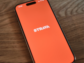 Un'immagine del logo Strava su un iPhone.
