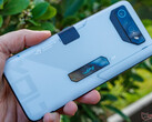Lo smartphone 'Ultimate' di ASUS potrebbe ricevere fino a 24 GB di RAM questa volta, ROG Phone 7 Ultimate in foto. (Fonte: Notebookcheck)