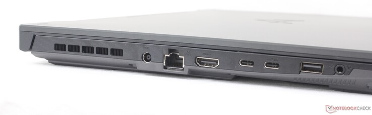 A sinistra: adattatore AC, Gigabit RJ-45, HDMI 2.1, 1x USB-C 3.2 Gen. 2 con DisplayPort + Power Delivery + G-Sync, 1x USB-C 4.0, 1x USB-A 3.2 Gen. 1, cuffie da 3,5 mm
