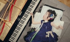 Esecuzione del pianoforte assistito da Yamaha AI da parte di Yurina Furukawa al concerto 