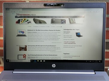 Utilizo dell'HP ProBook 455R G6 all'aperto