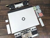 Il Framework ora permette agli utenti del Laptop 16 di installare fino a quattro SSD M.2 (fonte: Notebookcheck)