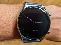 Il Honor Watch GS 3 è dotato di un display sempre acceso