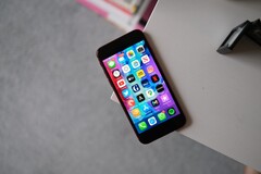 L'iPhone SE 3 avrà un design più recente, ma il modello di iPhone SE di quest'anno dovrebbe essere abbastanza simile all'iPhone 8. (Fonte: Trusted Reviews)