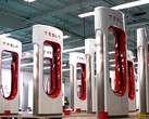 I Supercharger prefabbricati rendono l'installazione più veloce del 50% (immagine: Tesla)