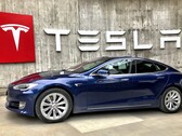 Biden evoca il Defense Production Act sui materiali delle batterie EV mentre Tesla e Samsung schivano l'aumento del prezzo del nichel