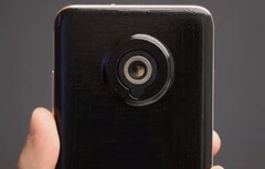 Il prototipo di smartphone Xiaomi è dotato di un unico teleobiettivo meccanico sul retro. (Fonte dell&#039;immagine: Xiaomi)