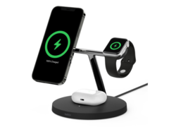 Il caricatore wireless Belkin 3-in-1 con MagSafe 15 W supporta la ricarica rapida di Apple Watch Series 7 a 15 W. (Fonte: Belkin)